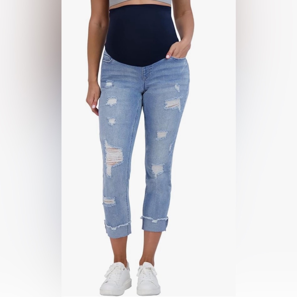 🌟3/$15🌟Savi Parker distressed cropped Maternity Jeans